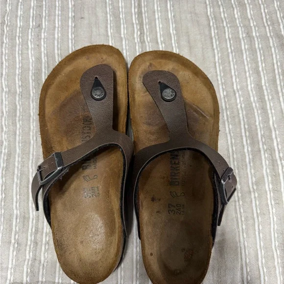 Birkenstock Gitzah Brown Leather Thong Sandals - Picture 3 of 5